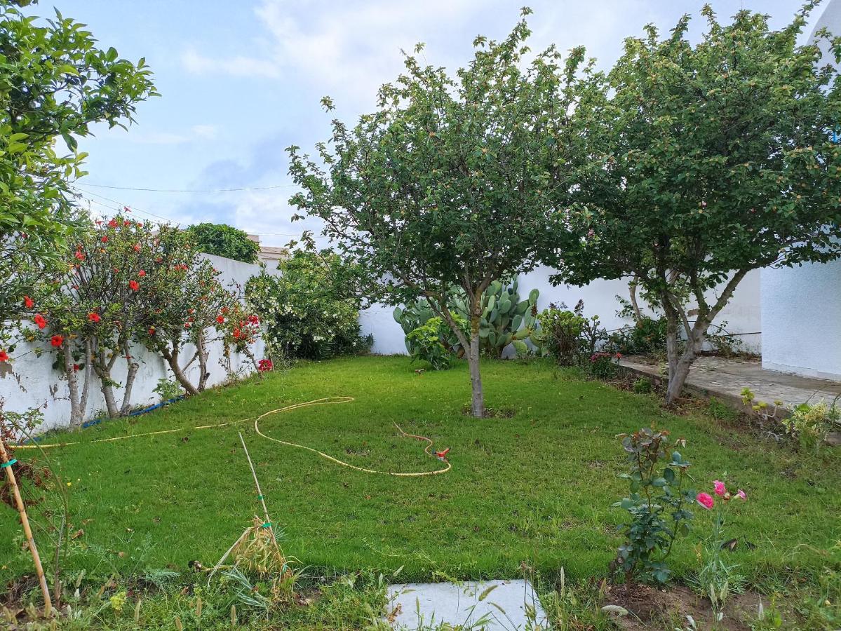 Maison S+1 Tres Bien Equipee A 2Mn De La Plage Kelibia Ngoại thất bức ảnh
